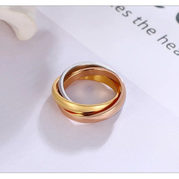 Stunning Homage " Trinity Love Ring " 18k Yellow, White and Rose Gold - Picture 7 of 8
